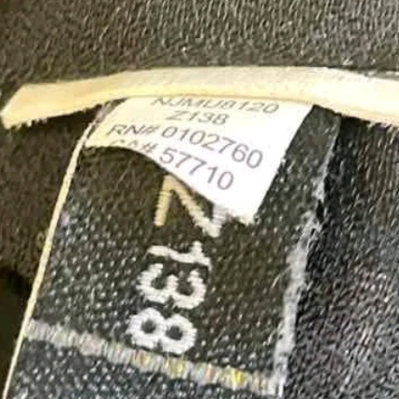 Kate Spade Hazy Rose Black Top with Red Floral Design Xs - Picture 9 of 10